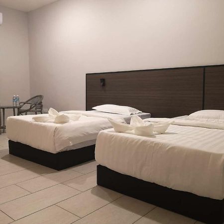 Luna Guesthouse 露娜旅馆 Semporna Exterior foto